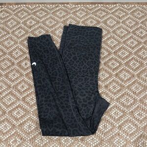 Nike Leopard Print High Waisted Leggings